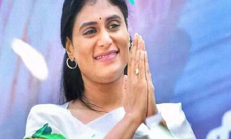 Telangana: Sharmila continues her fight to resume Padayatra from Jan 28