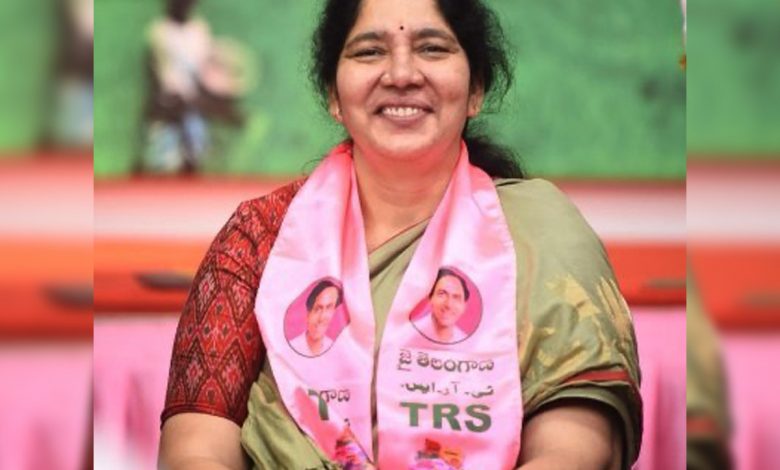 Telangana minister to rescue farmer who lost Rs 2L cash to rats