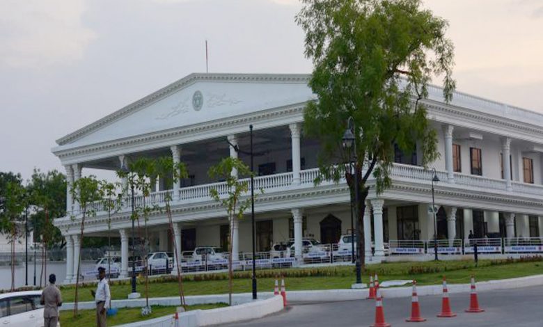 Telangana: EC seeks report on BRS’ political activity at CM camp office