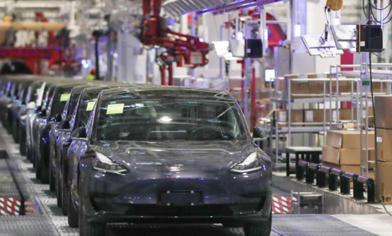 Rental car company Hertz orders 1 lakh Teslas worth $4.2 bn