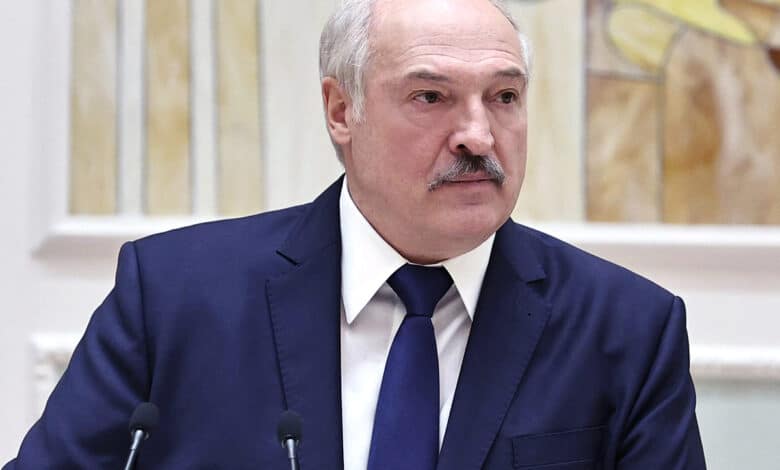 Belarus says ready for dialogue with EU on migrant crisis