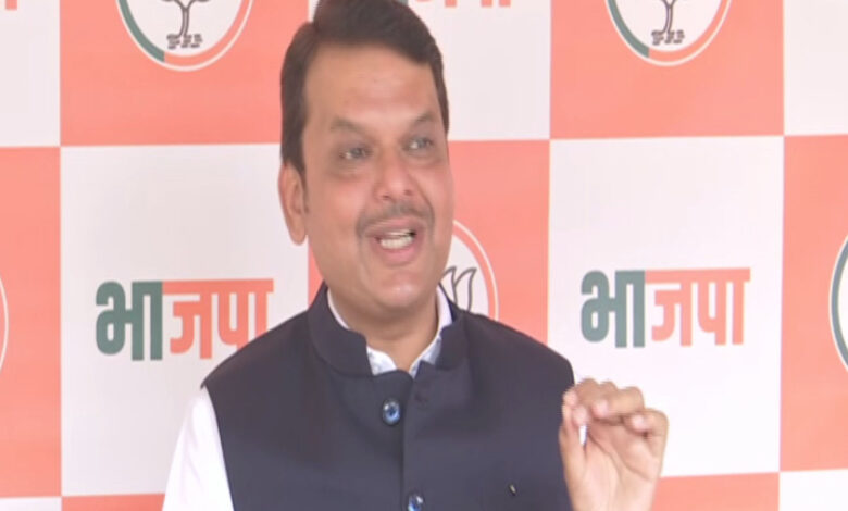 Will soon unveil Nawab Malik's links with underworld: Fadnavis