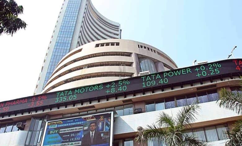 Sensex jumps over 300 pts in early trade, Nifty tops 17K