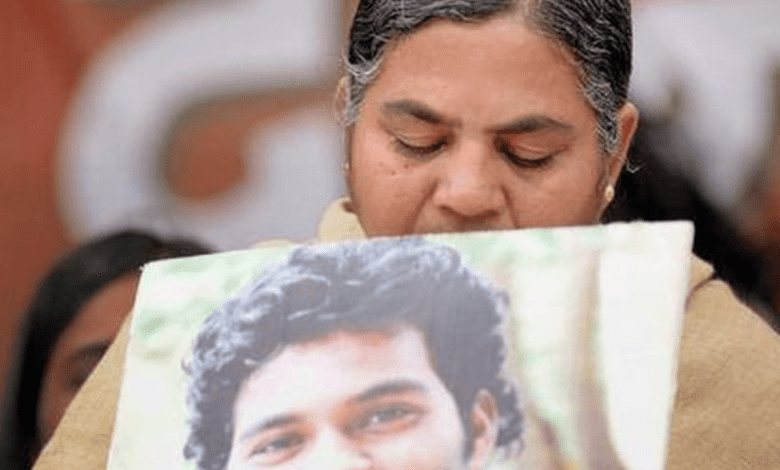 UoH student orgs seek Congress intervention in Rohith Vemula suicide case closure