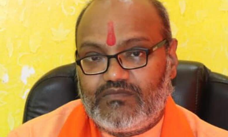 Narasinghanand makes hate speech yet again, this time at Maha Kumbh
