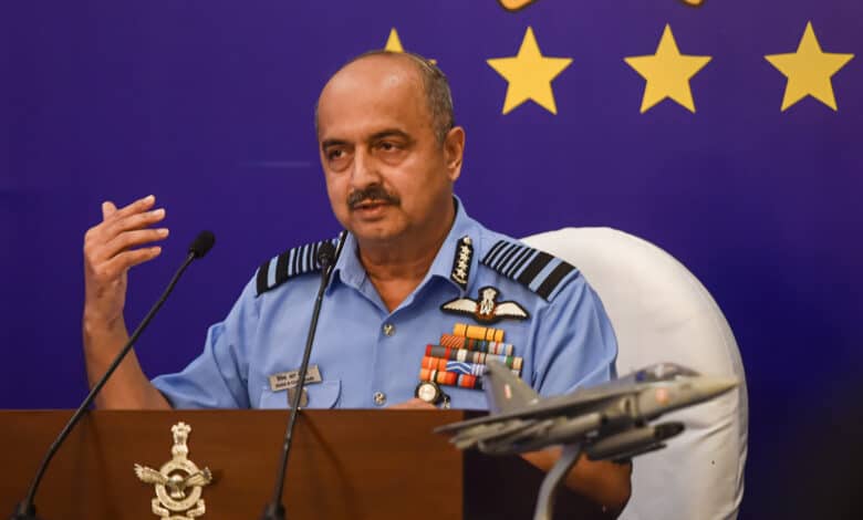 IAF Chief Encourages Commanders to Keep up with Tech advances
