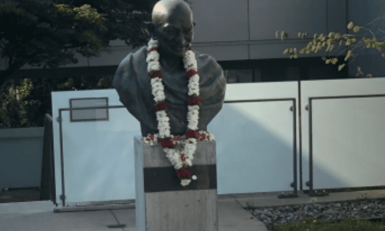 Mahatma Gandhi’s bust damaged in MP, police launch probe
