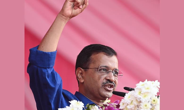 Ashok Gehlot-Vasundhara Raje are good friends, says Kejriwal in Jaipur