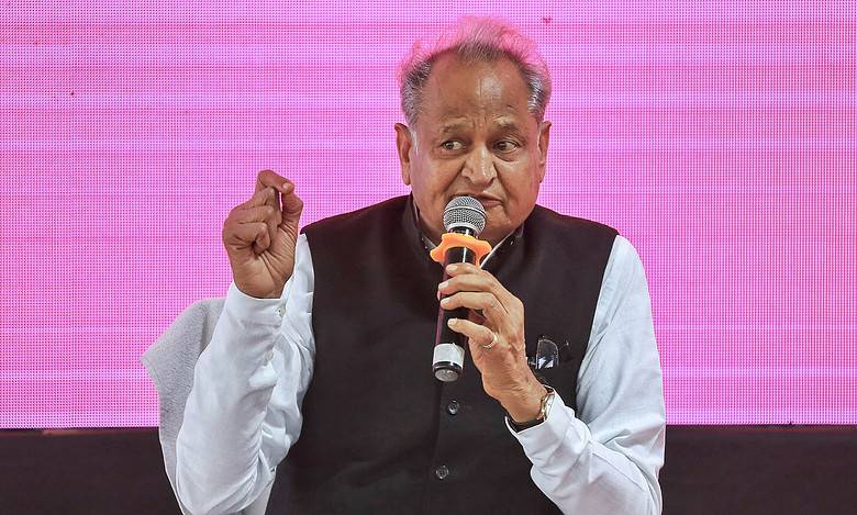 Gehlot questions Haryana CM’s offer to help arrest Monu Manesar