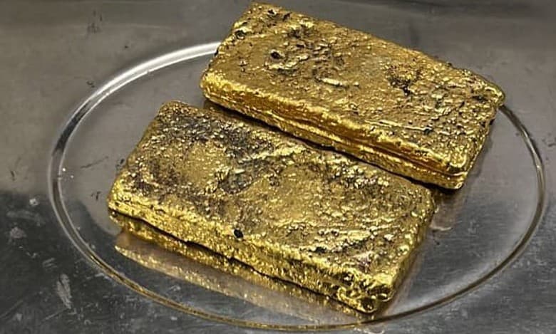 3.73 kg gold, foreign currency worth Rs 16.46L seized at Hyderabad airport
