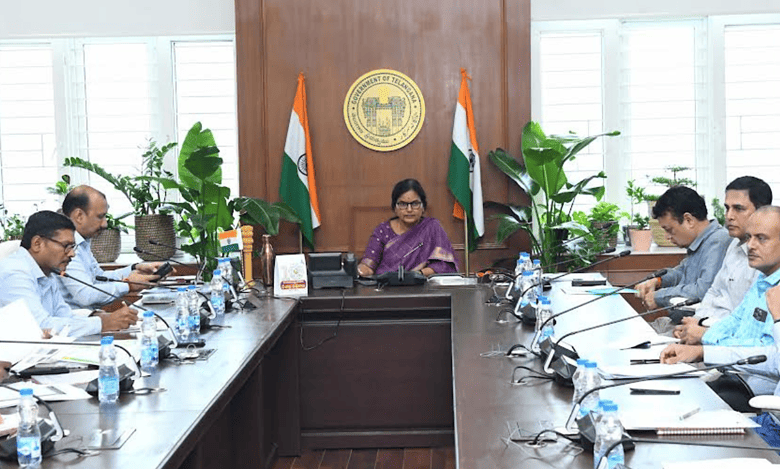 Telangana to give Rs 1 cr assistance each to 25K women organisations
