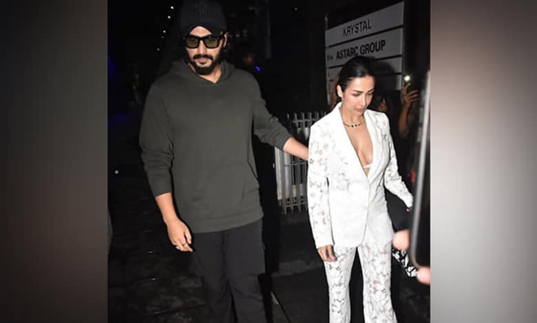 Arjun Kapoor-Malaika Arora step out for dinner date