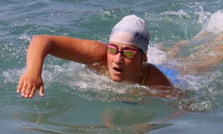 Aysu Turkoglu becomes first Turkish woman to swim across North Channel