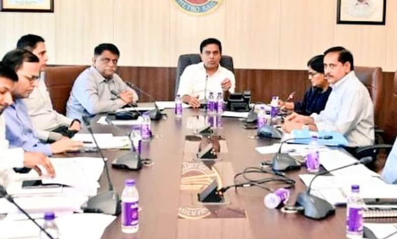 Hand over identified land to Hyderabad Airport Metro: KTR to GMR