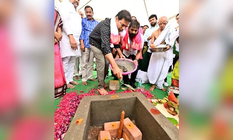 Telangana: KTR announces weavers welfare schemes on Handloom Day