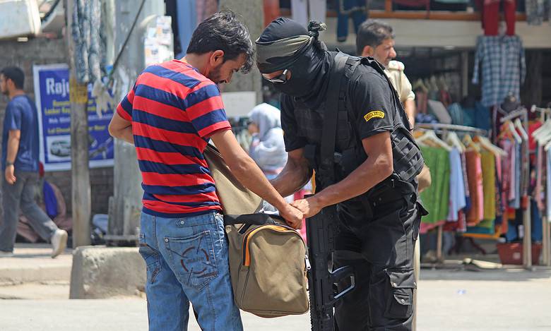 Security beefed up in Srinagar ahead of Independence Day