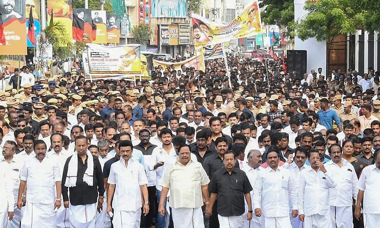 Stalin leads peace march on Karunanidhi’s death anniversary