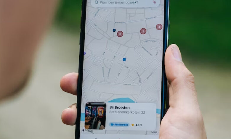 Apple Maps to provide real-time EV charging availability info with iOS 17
