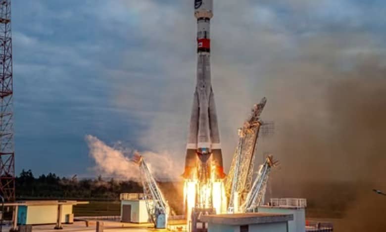 Russian lunar mission ends in a crash on Moon’s surface