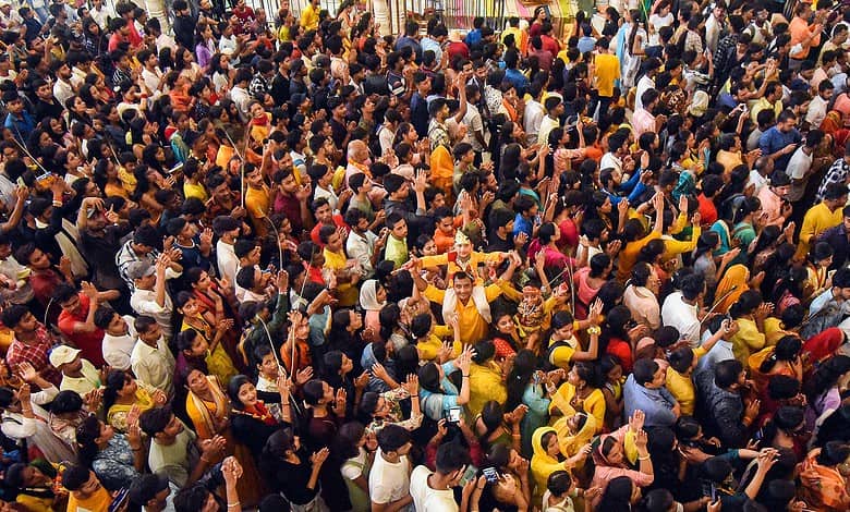Stampede like situation at Patna temple during Janmashtami celebration