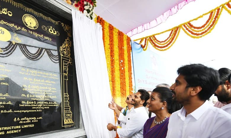Andhra CM inaugurates Srinivasa Setu Expressway