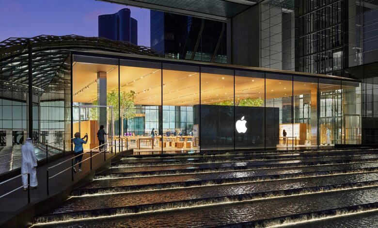 Store of Apple in Abu Dhabi, United Arab Emirates (UAE)