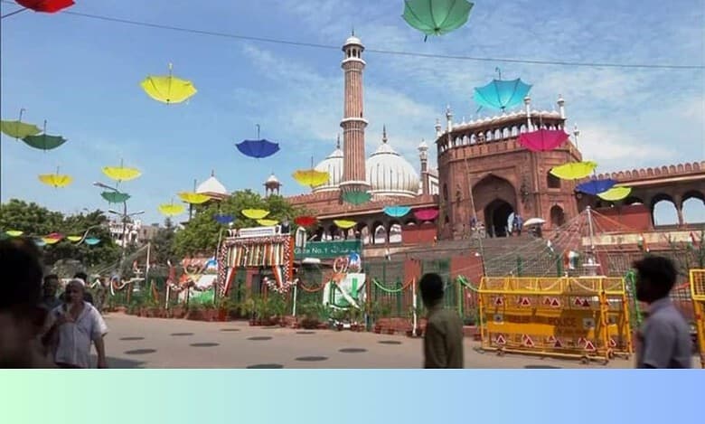 G20 Summit: Jama Masjid area decorated with flowers, bright umbrellas