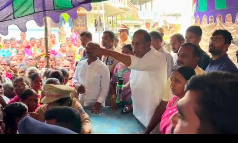 Malla Reddy loses cool when grilled by locals over 2BHK distribution