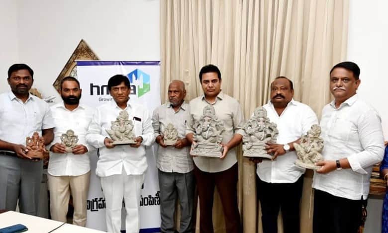 Hyderabad: GHMC to distribute 5L clay Ganesha idols for free