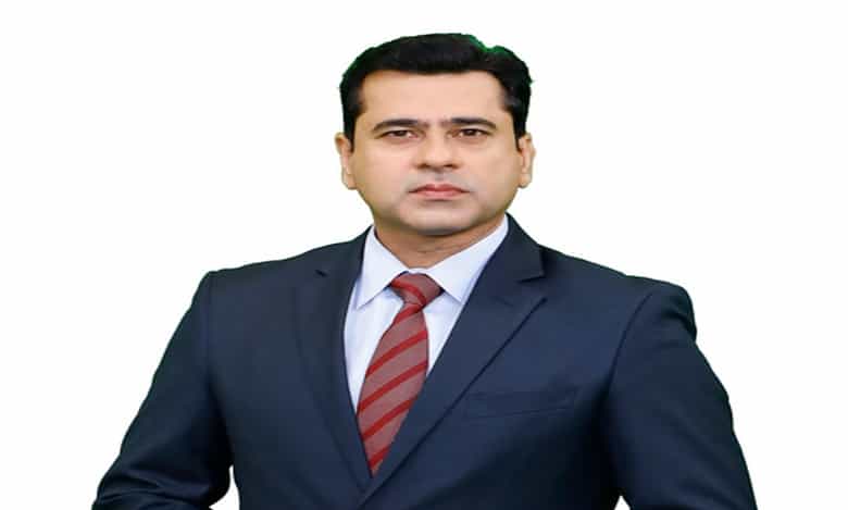 Pak journo returns home after 4-months of forced abduction