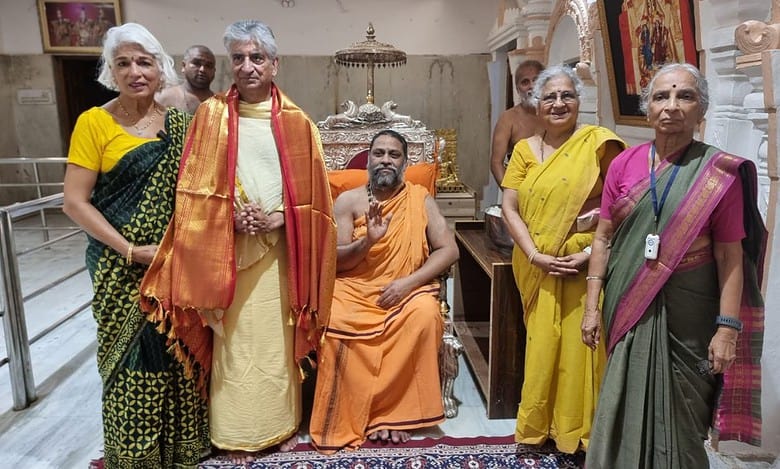 AP: British PM Rishi Sunak’s parents visit temple in Kurnool