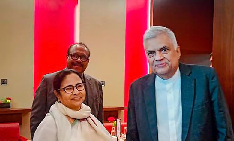 In Dubai airport, Lanka prez asks Mamata if she will lead INDIA