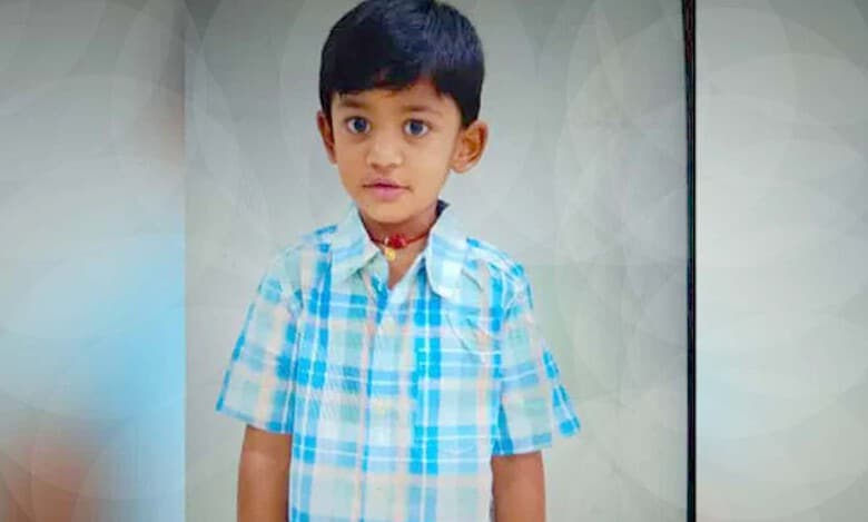 Hyderabad: 4-year-old washed away in nala at Pragati Nagar