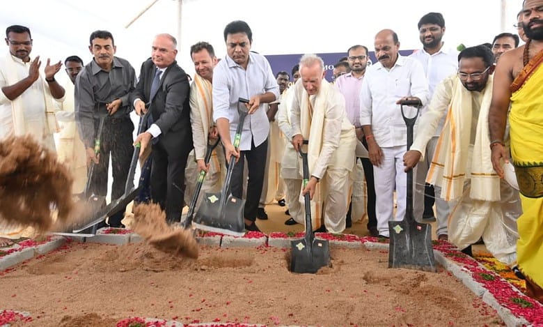 Monin holds ground-breaking ceremony
