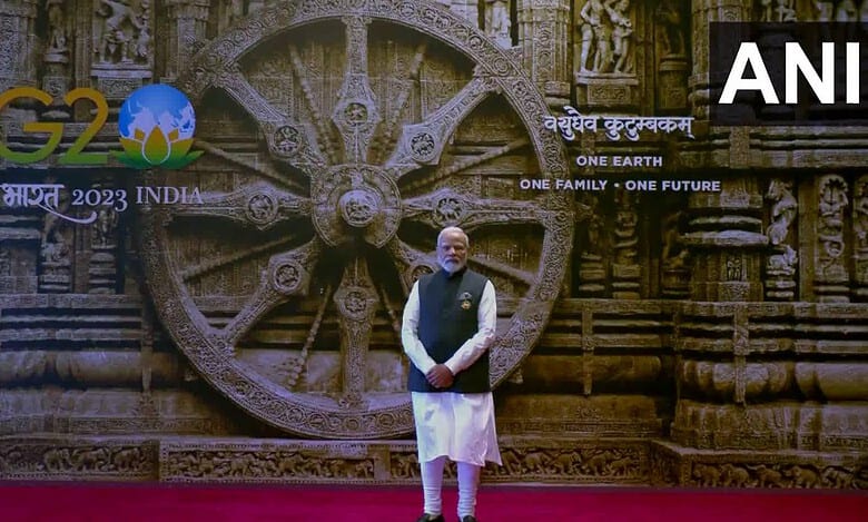 _The welcome handshake of all leaders with PM Modi will showcase the Konark Wheel from Odisha.