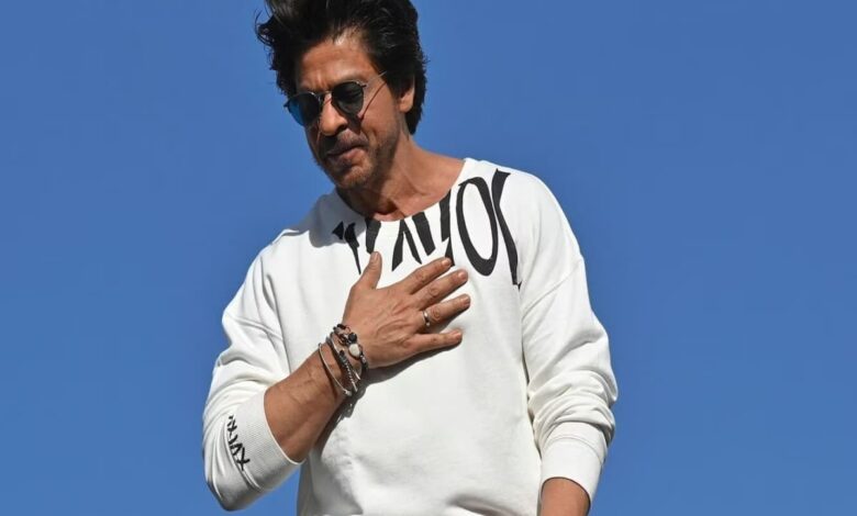 SRK sends ‘joyful’ b’day greetings to PM Modi: ‘May u get some time off from work’