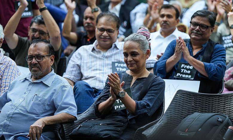 Arundhati Roy awarded Pen Pinter Prize for her ‘unflinching’ writing