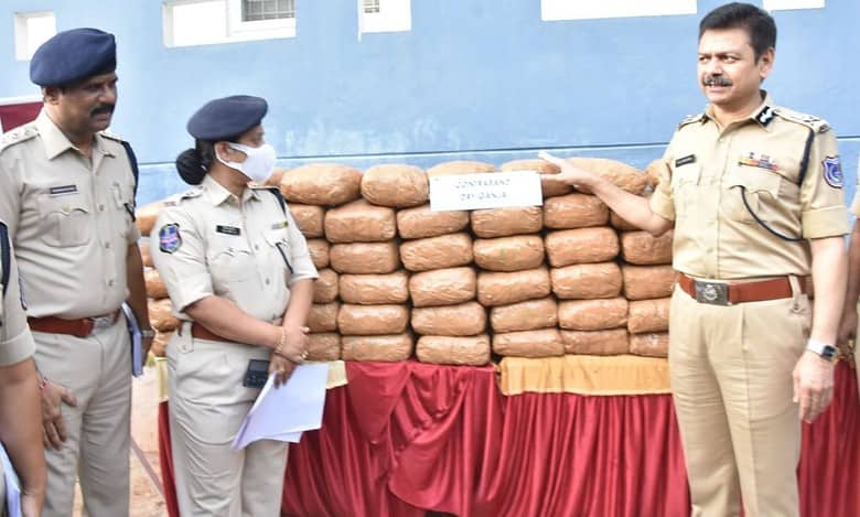 Hyderabad: Interstate peddlers arrested, 200 kg contraband ganja seized