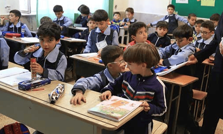 Iran ban teaching of all foreign languages in kindergartens, primary schools
