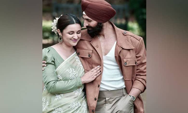 Akshay Kumar drops 'Keemti' picture with Parineeti from 'Mission Raniganj'