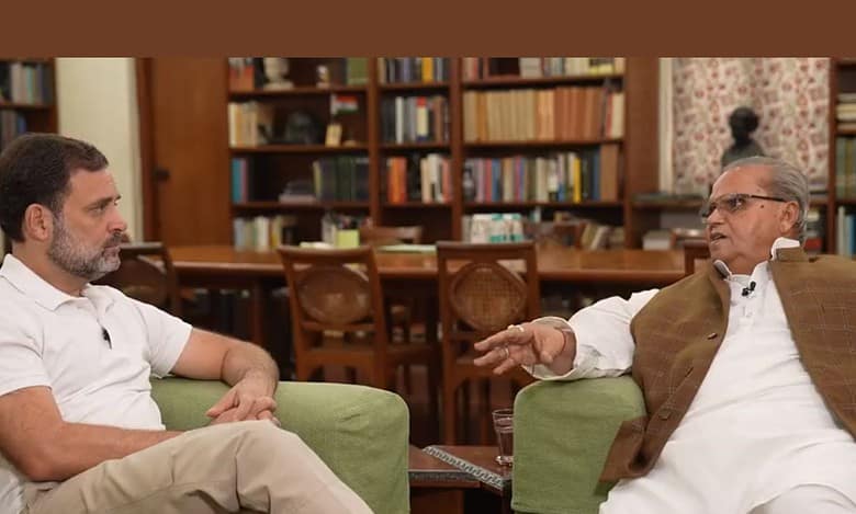 Video: Rahul Gandhi, Satya Pal Malik discuss J&K, Pulwama attack & Manipur