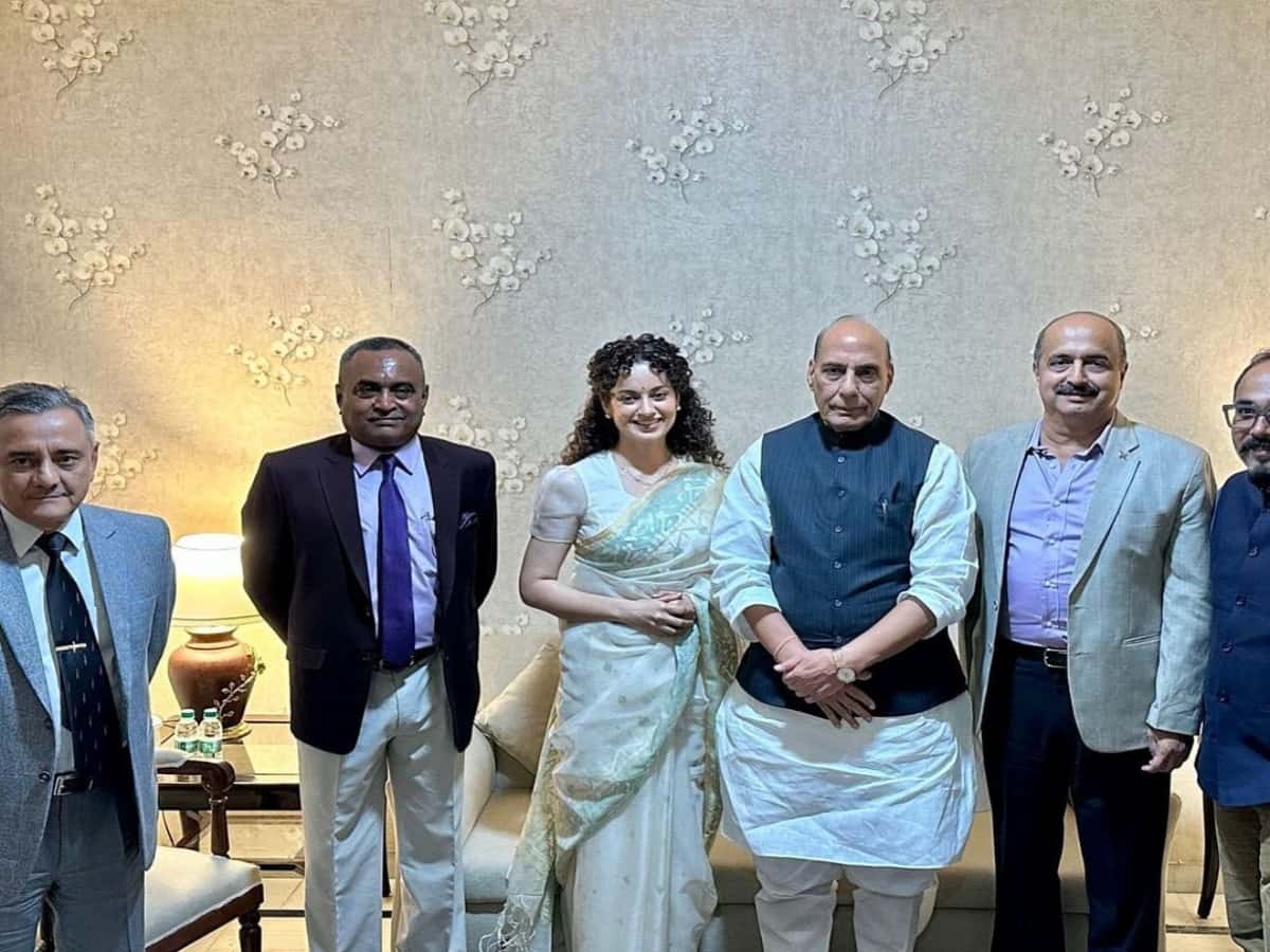 Enthralling experience, says Kangana on her 'Tejas' special screening for Rajnath