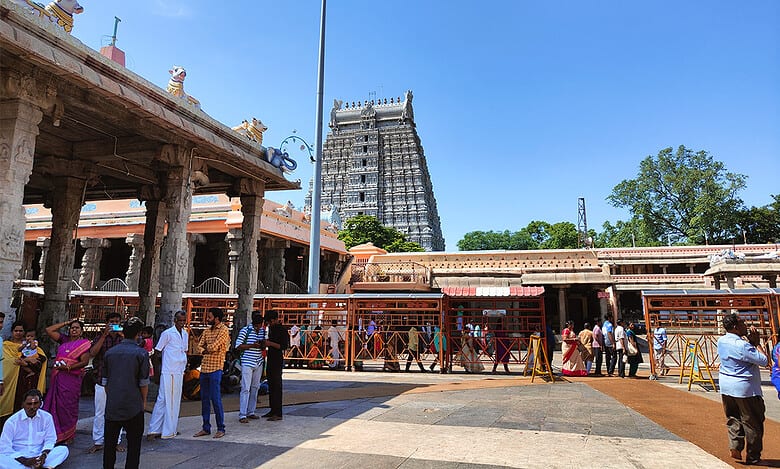 Telangana, AP politicians making a beeline for Giri Pradakshina at Arulmigu temple in TN