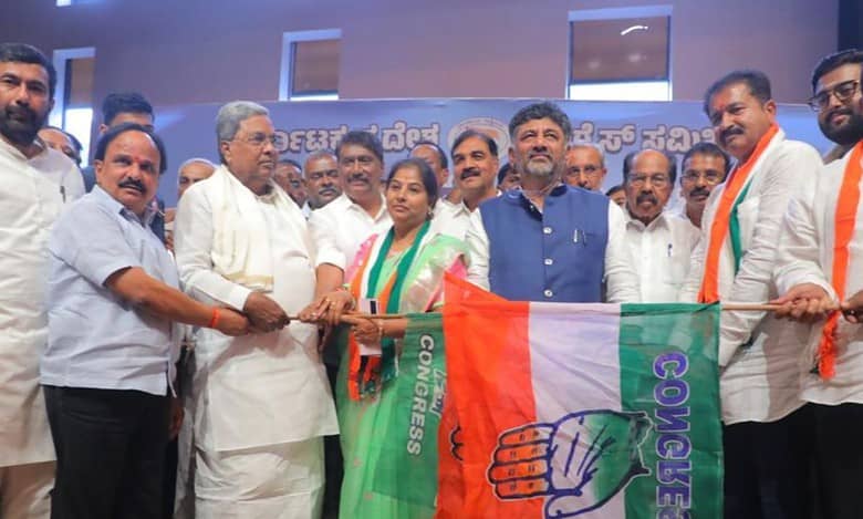 Yet another BJP leader joins Cong in Karnataka