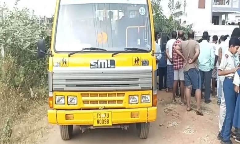 Telangana: 3 yr old run over by school bus Hayathnagar; dies on spot