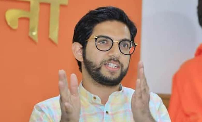 FIR against Aditya Thackeray for illegally inaugurating Mumbai Bridge
