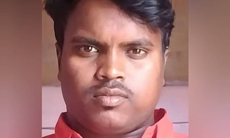 Indian technician picks numbers with his eyes closed, wins Rs 17L in Emirates Draw