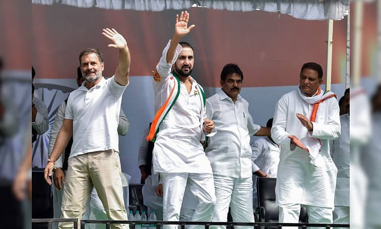Nampally: Congress' Feroz Khan booked for offering Rs 1L to voter