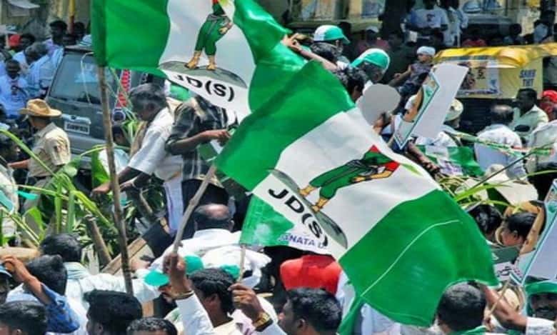 Politics heats up in Kerala unit of JD(S) ahead of crucial Dec 9 meet