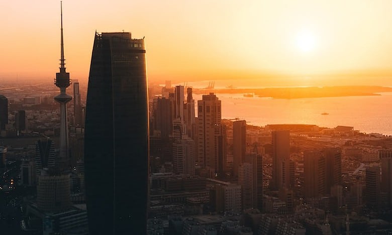 Kuwait mulls strict housing rules for expat bachelors